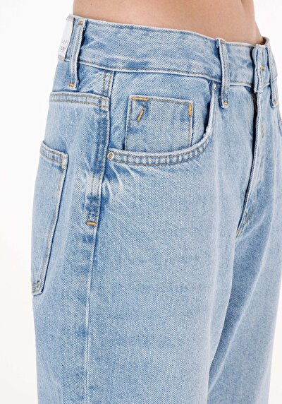 Afficher les détails de 893 Julia Pantalon Bleu   En  Boyfriend Fit Femme