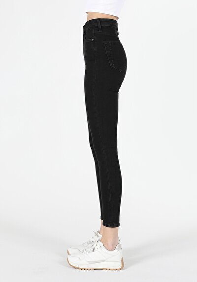 Image de 760 Diana Pantalon Noir En Skinny Fit Femme