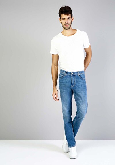 Image de 045 David Pantalon Denim Bootcut Medium Rise En Regular Fit Homme