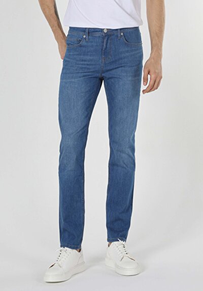 Afficher les détails de 044 Karl Pantalon Bleu Straight Leg  En  Straight Fit Homme