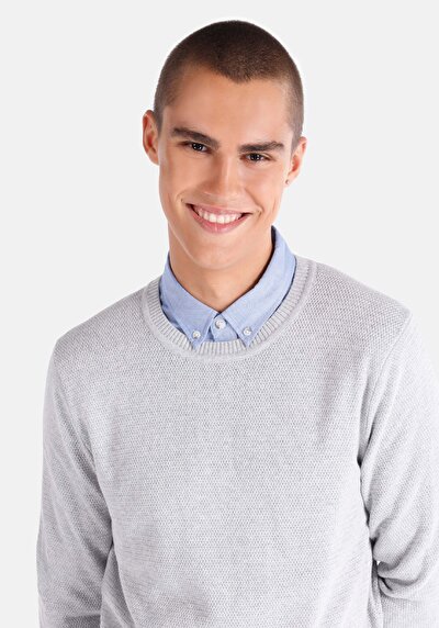 Afficher les détails de Pull Blanc Regular Fit   Homme