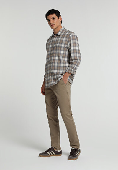 Image de Pantalon Beige Straight Leg Medium Rise En Gabardine Slim Fit Homme