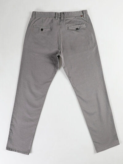 Afficher les détails de Pantalon Gris Straight Leg Medium Rise En Chino Regular Fit Homme