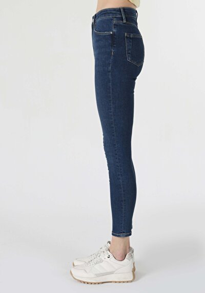 Afficher les détails de 759 Lara Pantalon Denim   En  Skinny Fit Femme