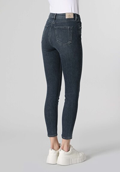 Image de 759 Lara Pantalon Bleu Foncé En Skinny Fit Femme