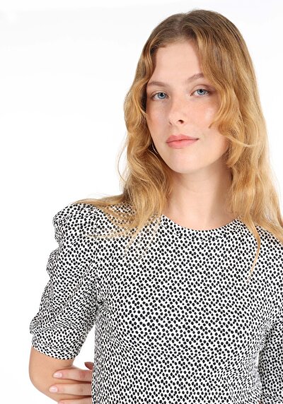 Image de T-shirt À Manches Courtes Blanc Slim Fit  Femme