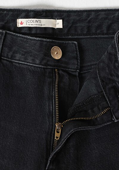 Afficher les détails de 792 Mila Pantalon Noir Slim Straight Leg  En  Regular Fit Femme