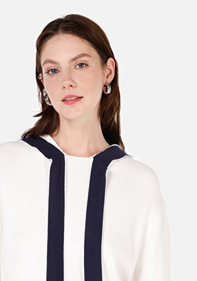 Image de Pull Blanc Regular Fit Manches Longues  Femme