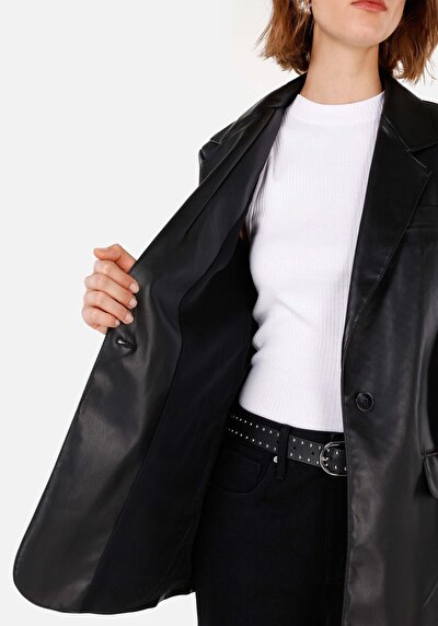 Afficher les détails de Veste Pu Noir Manches Longues  Regular Fit Femme