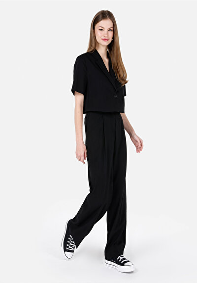 Image de Veste De Blazer Noir Regular Fit Manches Courtes Femme