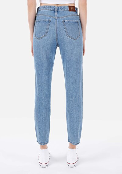 Image de 896 Maria Pantalon Bleu Tapered Leg High Rise En Jean Mom Fit Femme