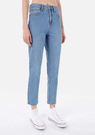 Image de 896 Maria Pantalon Bleu Tapered Leg High Rise En Jean Mom Fit Femme