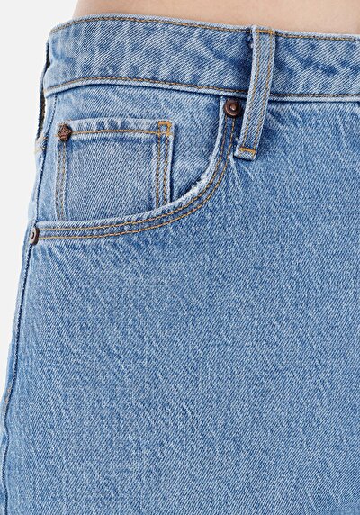 Image de 896  Maria Pantalon Bleu Tapered Leg High Rise En Jean Mom Fit Femme