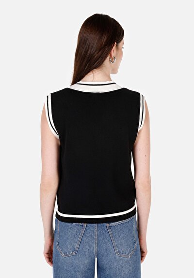 Image de Pull Noir Regular Fit Sans Manches  Femme