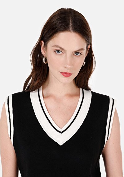 Image de Pull Noir Regular Fit Sans Manches  Femme