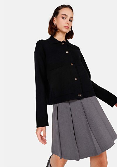 Afficher les détails de Cardigan Tricot Noir Regular Fit Femme