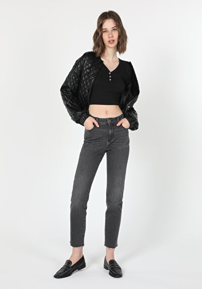 Image de 703 Carla Pantalon Denim Straight Leg  En  Slim Fit Femme