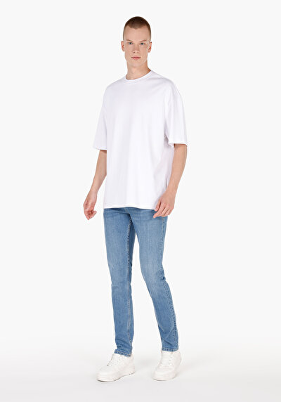 Image de 044 Karl Pantalon Denim Straight Leg Low Rise En Jean Straight Fit Homme