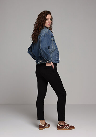 Image de 703 Carla Pantalon Narrow Leg Medium Rise En Jean Skinny Fit Femme