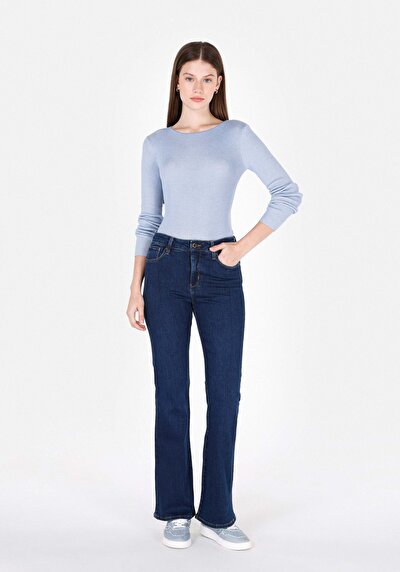 Image de 791 Monica Pantalon Denim Bootcut Medium Rise En Jean Regular Fit Femme