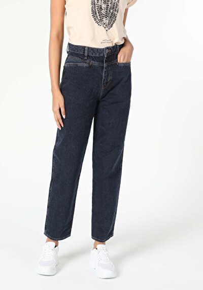 Image de 889 Katy Pantalon Denim Tapered Leg  En  High Boy Fit Femme