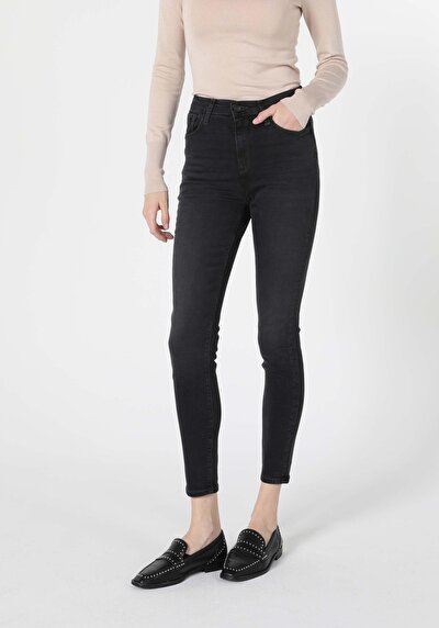 Image de 760 Diana Pantalon Noir Skinny Leg En Super Slim Fit Femme