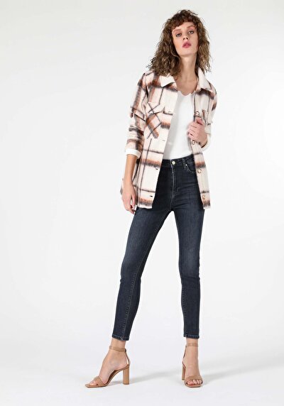 Image de 760 Diana Pantalon Denim Skinny Leg En Super Slim Fit Femme
