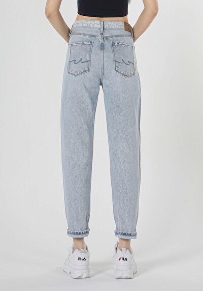 Image de 893 Julia Pantalon Bleu Tapered Leg En Boyfriend Fit Femme