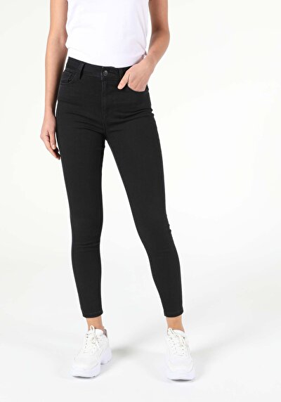 Image de 760 Diana Pantalon Noir Skinny Leg En Super Slim Fit Femme
