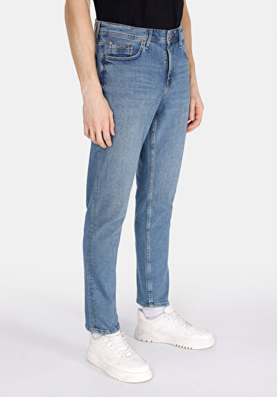 Image de 067 Jack Pantalon Tapered Leg Medium Rise En Jean Regular Fit Homme