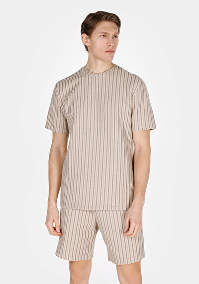 Image de T-shirt À Manches Courtes Beige Comfort Fit Rayé Homme