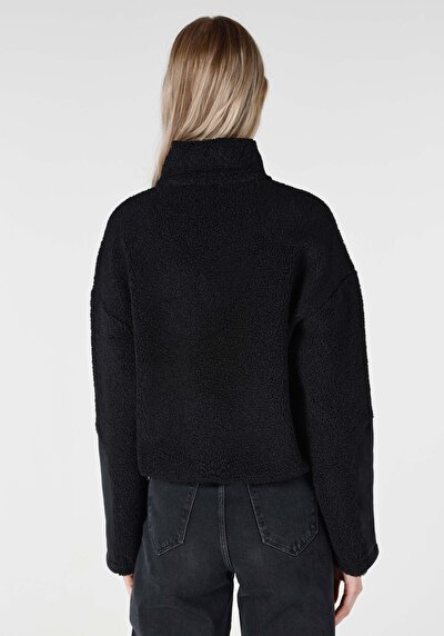 Afficher les détails de Pull-over Noir   Femme