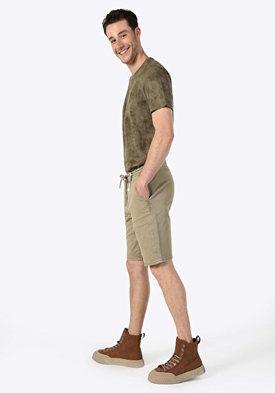Afficher les détails de Short  Chino Fit Homme