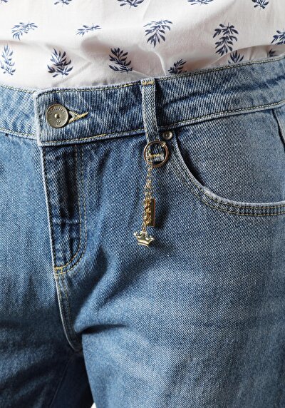 Afficher les détails de 893 Julia Pantalon Denim Tapered Leg  En  Boyfriend Fit Femme