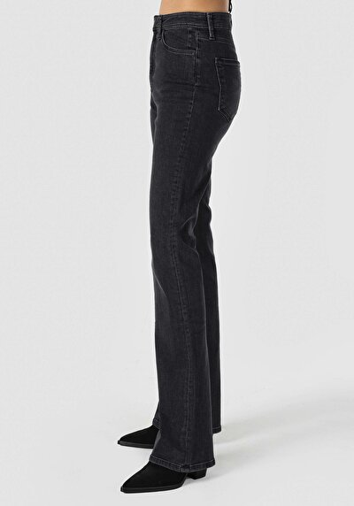 Image de 791 Monica Pantalon Denim En Regular Fit Femme