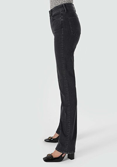 Image de 792 Mila Pantalon Denim   En  Regular Fit Femme