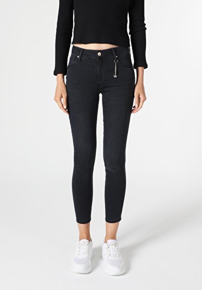 Image de 759 Lara Pantalon Denim Skinny Leg En Super Slim Fit Femme