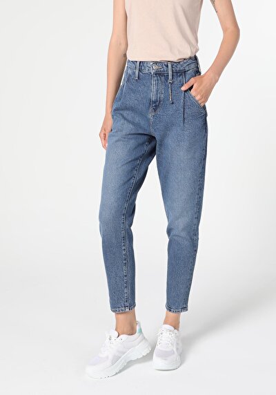 Image de 896  Maria Pantalon Denim Tapered Leg  En  Mom Fit Femme