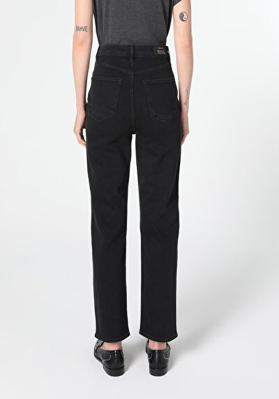 Image de 884 Lauren Pantalon Denim Bootcut En Straight Fit Femme