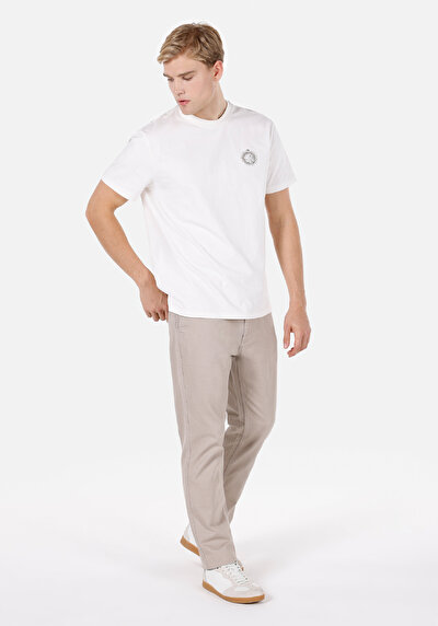 Image de Pantalon Beige Loose Leg Medium Rise En Jean Loose Fit Homme