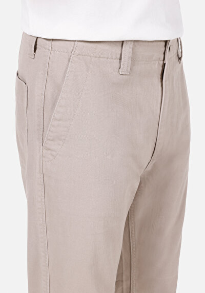 Image de Pantalon Beige Loose Leg Medium Rise En Jean Loose Fit Homme