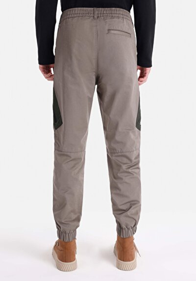 Afficher les détails de Pantalon Kaki   En   Homme
