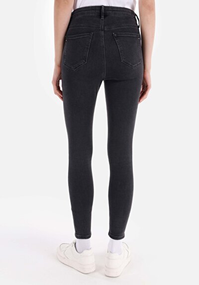 Image de 759 Lara Pantalon Noir Skinny Leg Medium Rise En Skinny Fit Femme