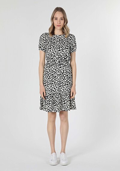Image de Robe Blanc Regular Fit Manches Courtes   Femme