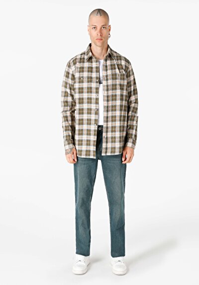 Afficher les détails de Chemise À Manches Longues Kaki Regular Fit   Homme