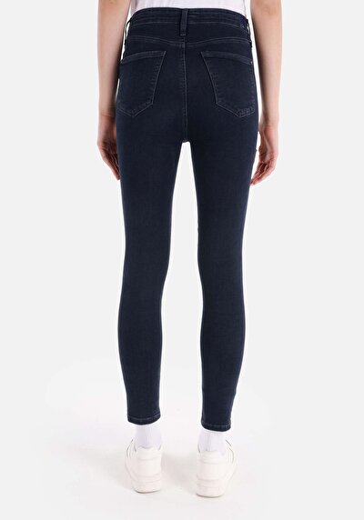 Image de 760 Diana Pantalon Denim Skinny Leg High Rise En Skinny Fit Femme