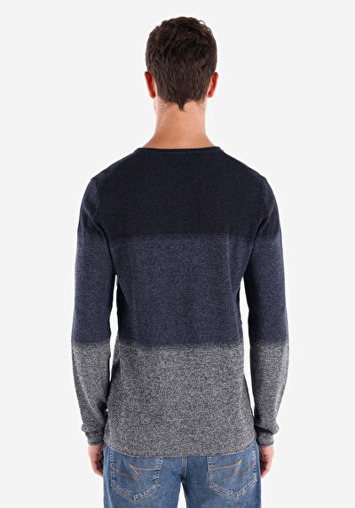Afficher les détails de Pull Marine Regular Fit   Homme
