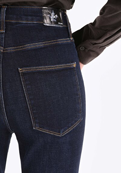 Afficher les détails de 797 Adel Pantalon Bleu Flare High Rise En  Slim Fit Femme