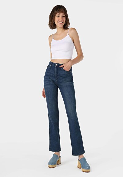 Image de 792 Mila Pantalon Denim Slim Straight Leg  En  Regular Fit Femme