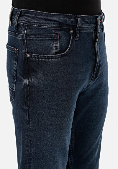 Image de 067 Jack Pantalon  Tapered Leg Medium Rise En  Regular Fit Homme
